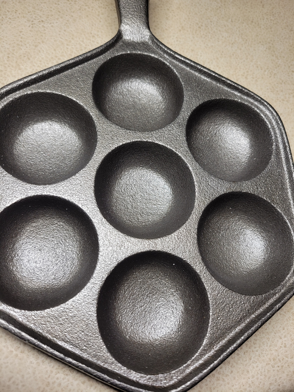 Cast Iron Æbleskiver / Poffertjes Pan - Black